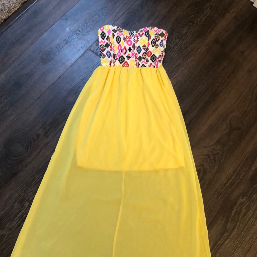 Adorable women’s maxi dress